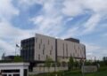 Ambasada Amerikane në Prishtinë: Presim bashkëpunim me Qeverinë dhe Kuvendin e Kosovës!