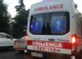 U përplas me shtyllën, humb jetën 21-vjeçari në Cërrik, plagoset pasagjeri