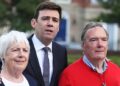 Vuante nga Alzheimeri, kryeministri britanik Andy Burnham humbet njeriun e dashur të familjes, i anulon të gjitha angazhimet zyrtare!