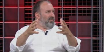 “Reformë për qytetarët dhe jo për ofiqarët”- Mazniku shpjegon “Territorialen”: Shumë bashki nuk kryejnë dot funksionet! Do e vendosë Kuvendi