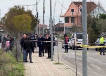 VENDIMI/ Atentati para shkollës ndaj Agron Pukës në Lezhë, Gjykata shuan masat e arrestit për 3 të dyshuarit në arrati: Nuk u gjetën prova