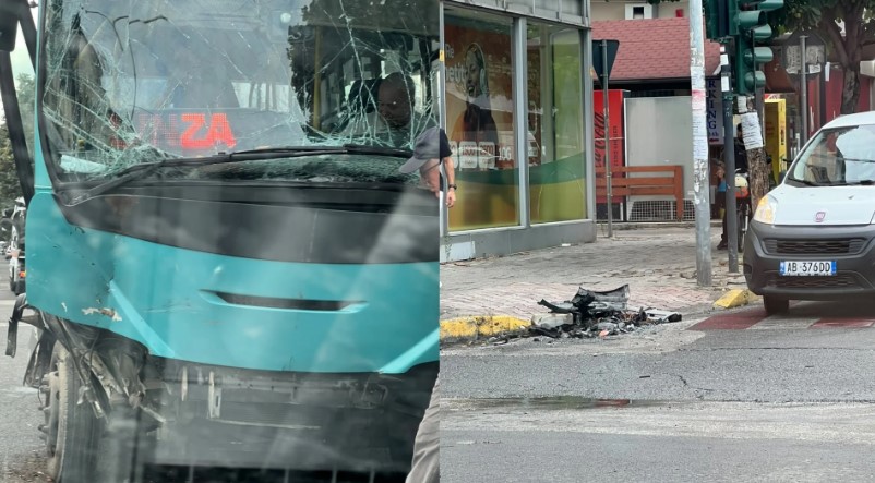 FOTO  Aksident i frikshëm në kryqëzimin e rrugës  Bardhyl   urbani i Linzës përplaset me një fuoristradë dhe bëhen copash  Raportohet se 