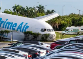 Rrëzohet avioni i Amazon Air në Miami, humbin jetën 5 persona, plagosen 5 të tjerë