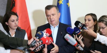 Balla reagim nga Kuvendi: Korrupsion ka edhe në BE, Shqipëria “delja e zezë” e Evropës për masa paraburgimi