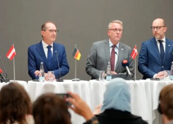 Migracioni në BE, pesë shtete anëtare synojnë marrëveshje për “qendrat e kthimit” jashtë bllokut brenda vitit