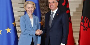 “Ambicia jonë të ruajmë ritmin, kemi besim te procesi”- Presidenti Begaj takohet me Ursula von der Leyen: E vetmja rrugë për BE, ajo e reformave
