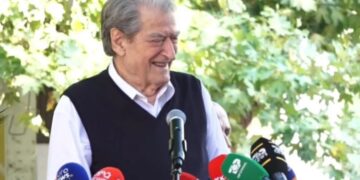 “Po përdor postin për shantazh“- Berisha merr në mbrojtje gazetaren Lala, dënon deklaratën e Hysenit: Më vonë mund të shantazhojë edhe prokurorët