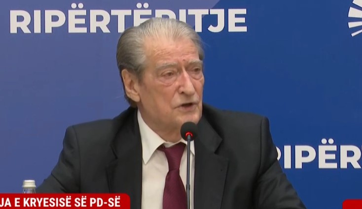  Jo bojkotit të Parlamentit  të përballemi me regjimin   Berisha mbledh Kryesinë e PD  Rama ka humbur legjitimitetin  të mbështesim protestën në bulevard
