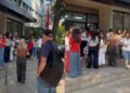 Dita e dytë e bojkotit në Gjykatën e Tiranës, Administrata vijon protestën për pagat, asnjë shërbim për qytetarët!