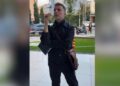 “Merrni guxim dhe i dilni përballë qytetarëve”- Aktivistja Arvina Lleshi debaton me Braçen, ndërhyjnë edhe kalimtarët!