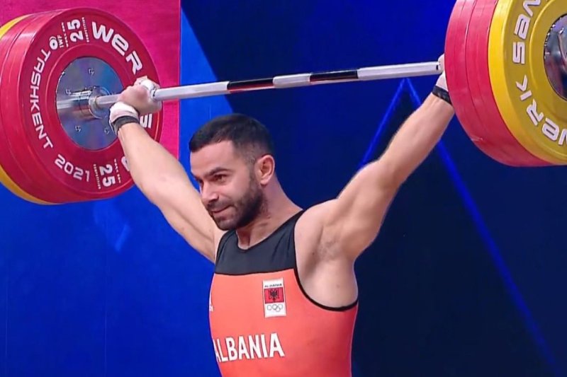 Lojërat Mesdhetare  Briken Calja i dhuron medalje ari Shqipërisë dhe vendos rekord