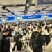 Kaos në aeroportet britanike, anulohen mbi 600 fluturime pas defektit në sistemin e kontrollit ajror, qindra mijëra pasagjerë orë të gjata pasigurie