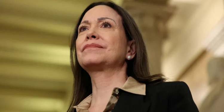 Tentoi tre herë, Machado-s nuk i lejohet hyrja në Venezuelë -
