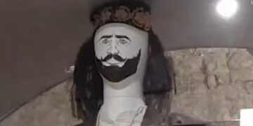 Skandal me portretin e heroit kombëtar Çerçiz Topulli në Kalanë e Gjirokastër