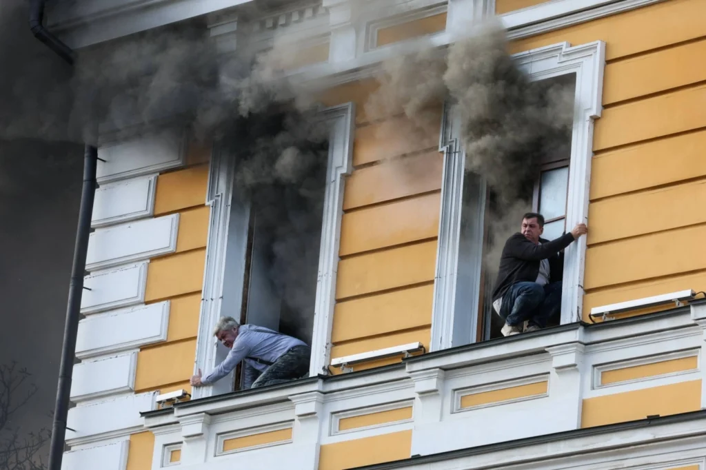 Valë e fuqishme dronësh mbi Ukrainë  goditet Akademia e Shkencave në Kiev  Shënohen disa viktima