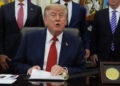 Trump ndalon CNN dhe Politico në Shtëpinë e Bardhë, mediat e çojnë presidentin në gjykatë -