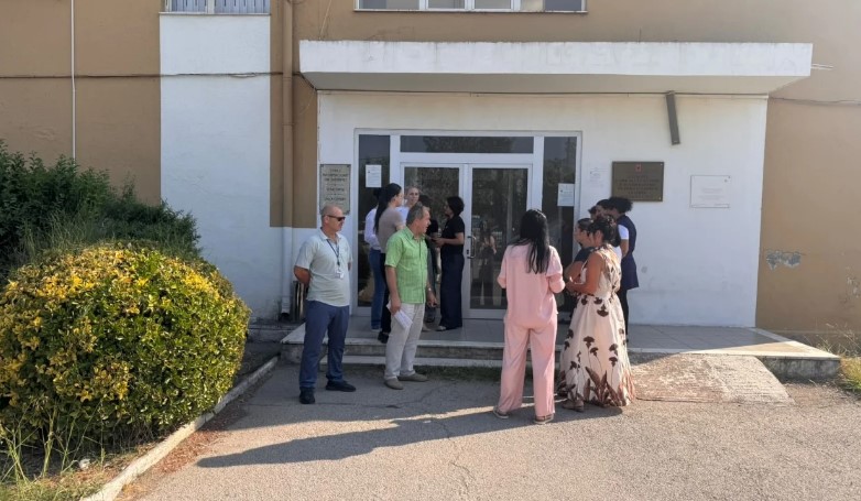 Ngërçi me pagat bllokon punën në Gjykatën e Durrësit  zhvillohen vetëm masat e sigurisë dhe çështjet urgjente 