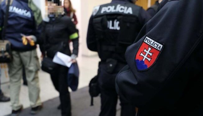 Sulm në një shkollë në Sllovaki, një viktimë dhe dy të plagosur -
