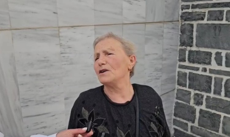 Rama në Korçë për Reformën Territoriale  të moshuarit kërkojnë të takohen kryeministrin dhe t i qajnë hallet  Marrim vetëm 10 mijë lekë pension 
