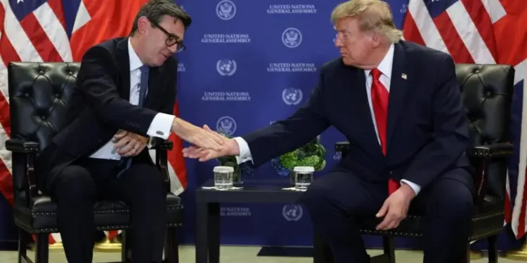 Trump për kryeministrin britanik: Burnham është një person i lindur për biznes -