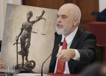 “Ne kemi qesen tonë të buxhetit”/ Rama ironizon gjyqtarët: E pabesueshme si e kupton një gjykatës pavarësinë