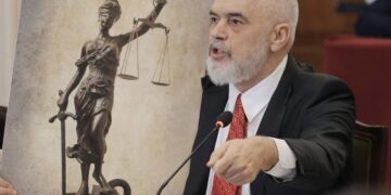 “Ne kemi qesen tonë të buxhetit”/ Rama ironizon gjyqtarët: E pabesueshme si e kupton një gjykatës pavarësinë