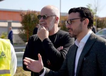 VIDEO/ “Aman ç’i keni këto barsoleta?!”- Rama: Karakaçi ministër i shkëlqyer! Balluku e gjeti, nuk e solli! Akuzat e Berishës…