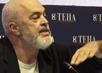 “Nuk na duhet vetoja për t’u ulur në tryezë”- Rama nga forumi për Evropën në Itali: Integrimi gradual, e vetmja mënyrë për të hyrë në BE!