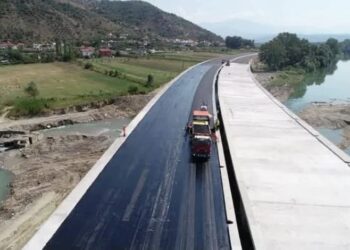 Rruga Elbasan-Rrogozhinë, kryeministri Rama: Vijon puna në të 6 fazat e para të projektit! Realizimi fizik ka arritur në 87%