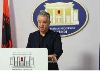 “Nafta mbi 229 lekë për litër”- Denoncimi i PD: Qeveria nuk po ndërhyn për uljen e çmimit, të eliminohet taksa e qarkullimit!