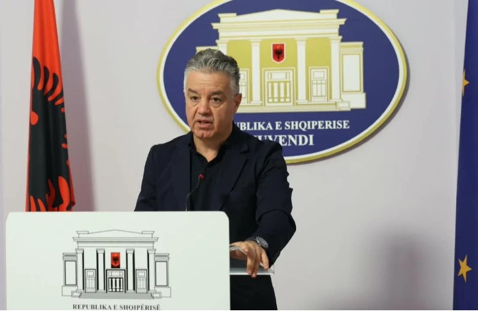  Nafta mbi 229 lekë për litër   Denoncimi i PD  Qeveria nuk po ndërhyn për uljen e çmimit  të eliminohet taksa e qarkullimit 