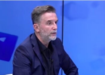 “U sulmuan dhunshëm dhe barbarisht”- Erion Braçe flet për agresionin ndaj deputeteve: Protesta me elementë fashistë!  Liria politike është kushtetuese