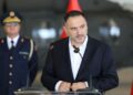 Farka ndryshon komandantin e Bazës Ajrore, Kaloshi në vend të Buzit! Ministri Nufi: Forca Ajrore, shtylla kurrizore e Forcave të Armatosura!