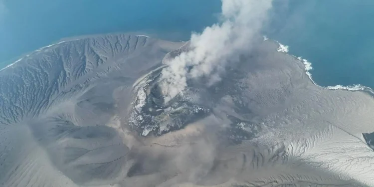 Po mbulonin ngjarjen e vullkanit në Indonezi, zhduken 5 gazetarë -