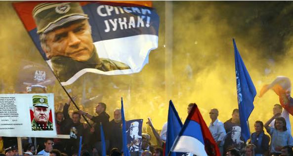 BE për vdekjen e Ratko Mladić: Kriminel lufte, glorifikimi i tij nuk ka vend në Evropë -