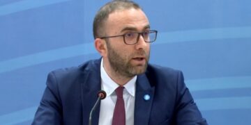 Dekretimi i ligjit për pagat e magjistratëve, Bardhi: Pikëpyetje mbi rolin e Presidentit si garant i Kushtetutës!