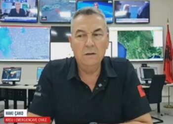 “Problematike situata në malin e Tërbunit”- Kreu i Emergjencave flet për situatën e zjarreve në vend, Çako: 14 vatra aktive, përparësi mbrojtja e banorëve