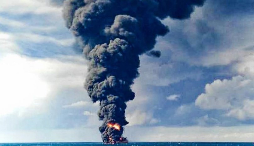 Lufta  ndizet  përsëri  Teherani kundërpërgjigjet ndaj SHBA ve  bombardon anijet luftarake dhe cisternat në Hormuz