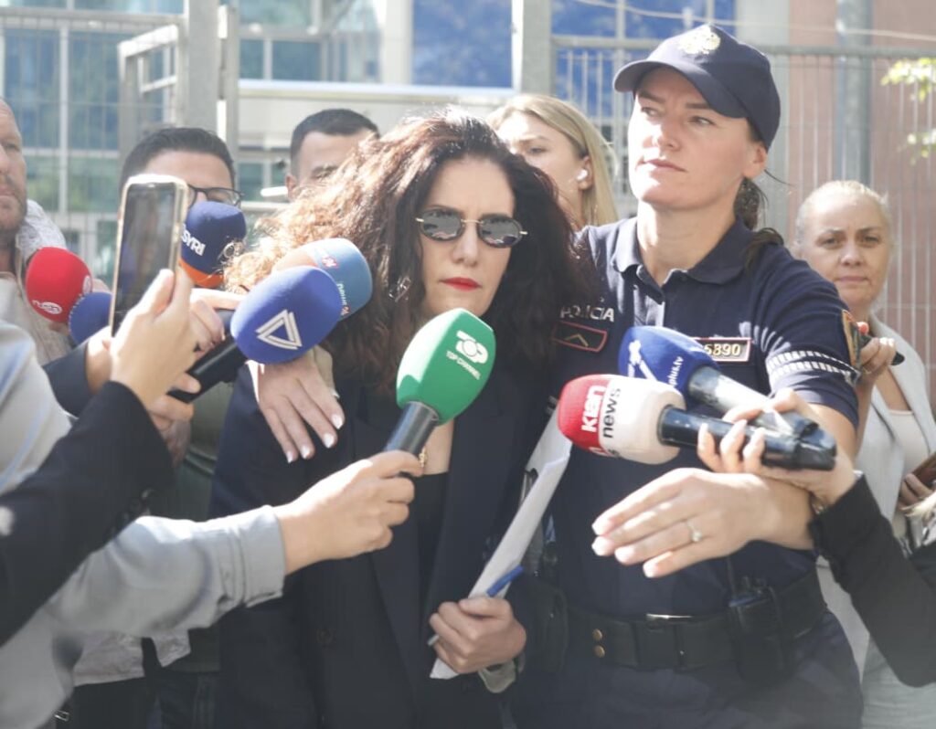 Rasti i Vlora Hysenit, Klosi: SHISH, i ndjeshëm ndaj sulmeve! Kush e godet është antikombëtar