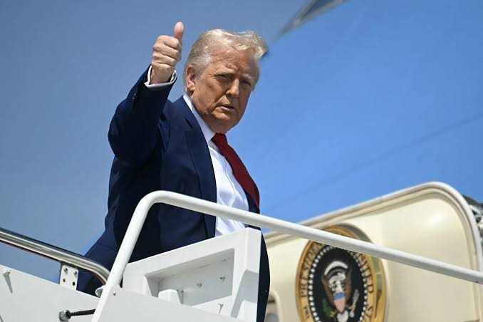 Drejtuesit e teknologjisë kërkojnë frenim  Trump  sfidë  Kinës  Kush fiton në AI  fiton
