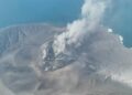 Shpërthimi i vullkanit në Indonezi, mbi 2 mijë fluturime të anuluara dhe 270 mijë pasagjerë të bllokuar në aeroporte