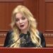 “730 komente që flisnin për varje dhe pushkatim!”- Deputetja Luarasi flet për videon e sulmit verbal: U përndoqa nga një grup që më ngjanin me pionerët e Enverit