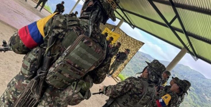 Kolumbi, 20 rebelë të vrarë në bombardimet e urdhëruara nga qeveria -