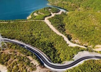 Rama publikon pamjet nga rruga panoramike e Komanit: Transformim mes peizazhit spektakolar të veriut! (VIDEO)