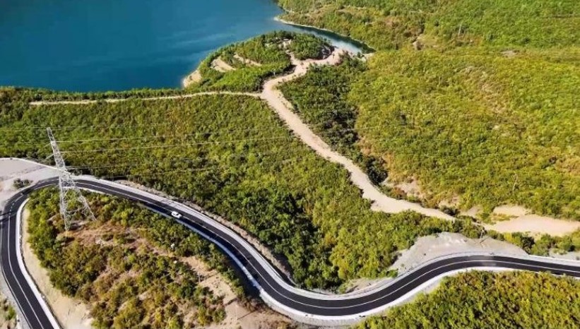 Rama publikon pamjet nga rruga panoramike e Komanit  Transformim mes peizazhit spektakolar të veriut   VIDEO 