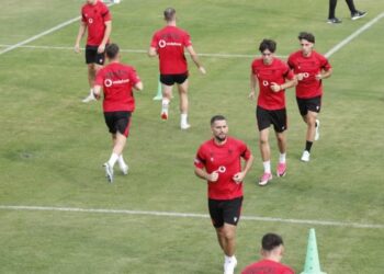 UEFA Nation League/ Kuqezinjtë nisin përgatitjet, Kombëtarja zhvillon seancën e parë stërvitore përpara ndeshjes me Bjellorusinë