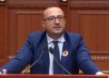 “Me ça mrrokulle do hyjnë?”- Korreshi ironizon në Kuvend: Ne në fshat jemi akoma me parmenda, ju thoni Inteligjenca Artificiale!