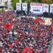 Protestat në mbështetje të ish-krerëve të UÇK, Ambasada e SHBA në Kosovë paralajmëron shtetasit amerikanë: Shmangni sheshin “Skënderbeu”!