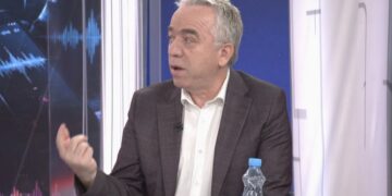 “Integritet i SPAK apo dhuratë?”- Krasniqi: Lajm i mirë që për herë të parë politika s’kishte dijeni për operacionin ndaj SHISH
