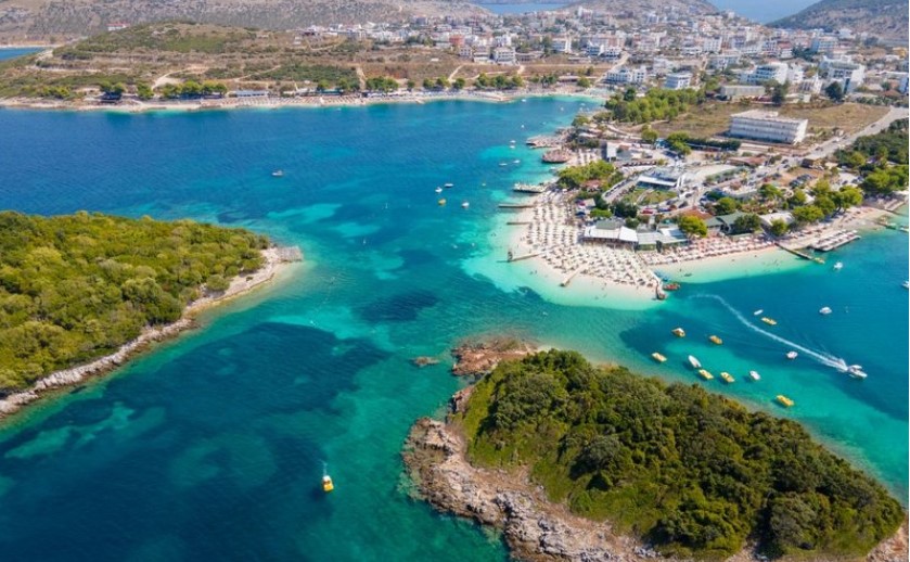 Revista franceze  Nga Berati në Ksamil  udhëtimi që zbulon Shqipërinë e vërtetë
